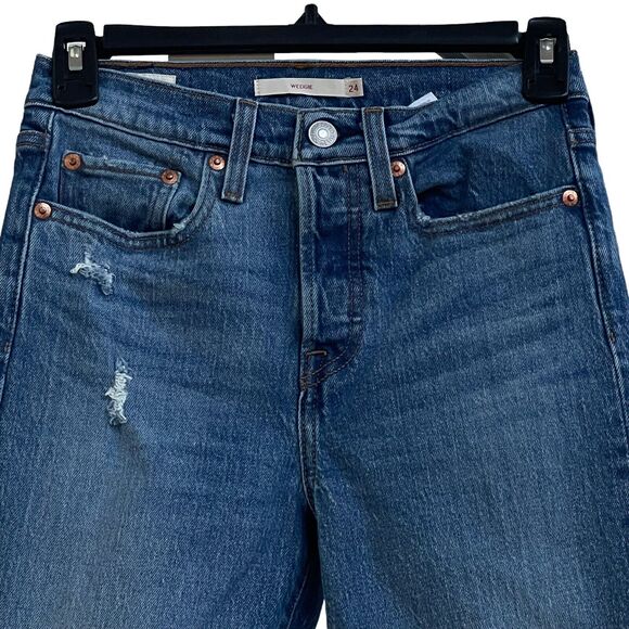 Levi’s SZ 24 Wedgie Jeans Button-Fly Distressed Frayed Hems Medium Wash Blue - Picture 2 of 12
